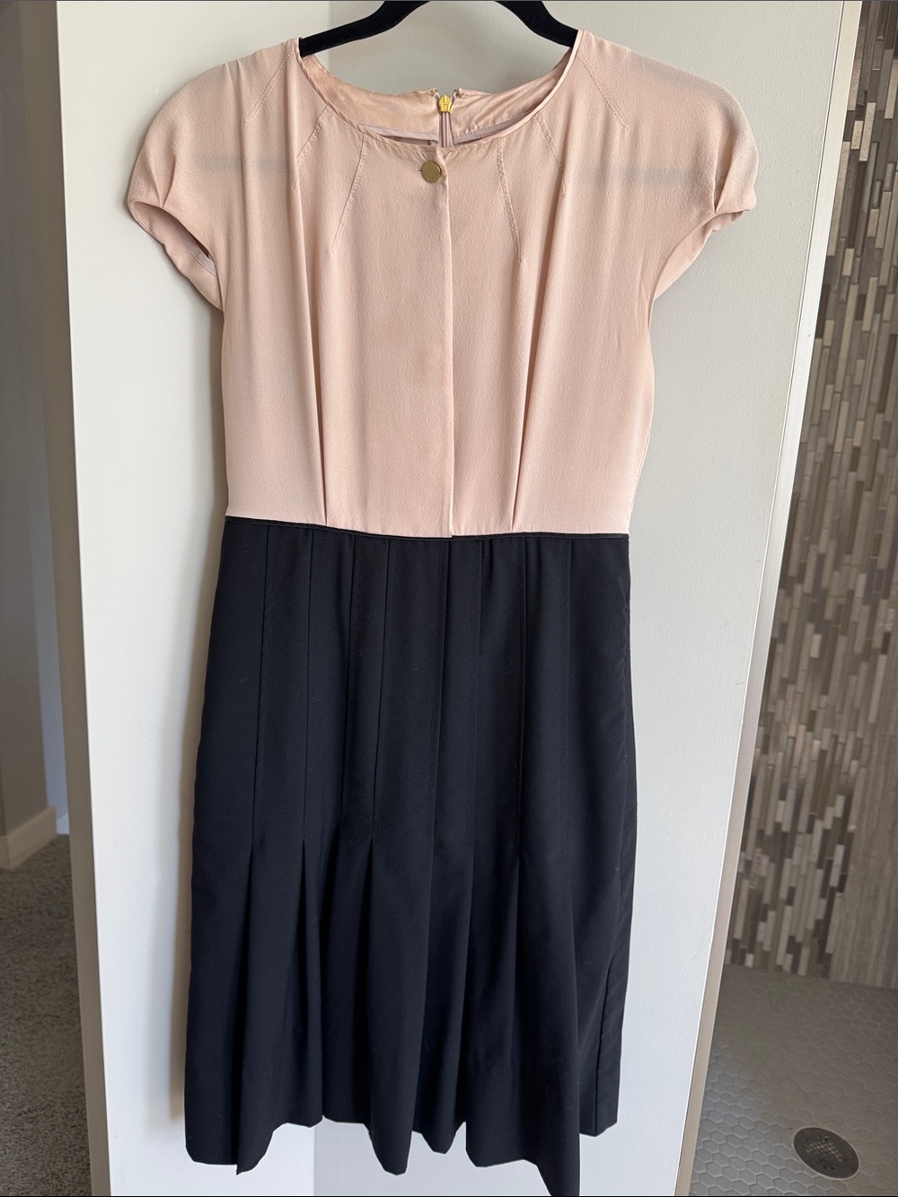 Two-Tone Pink and Black Cap-Sleeve Dress